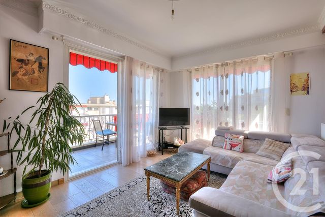 Afficher la photo en grand Appartement F4 à vendre - 4 pièces - 85.0 m2 - NICE - 06 - PROVENCE-ALPES-COTE-D-AZUR - Century 21 Cbs Immobilier