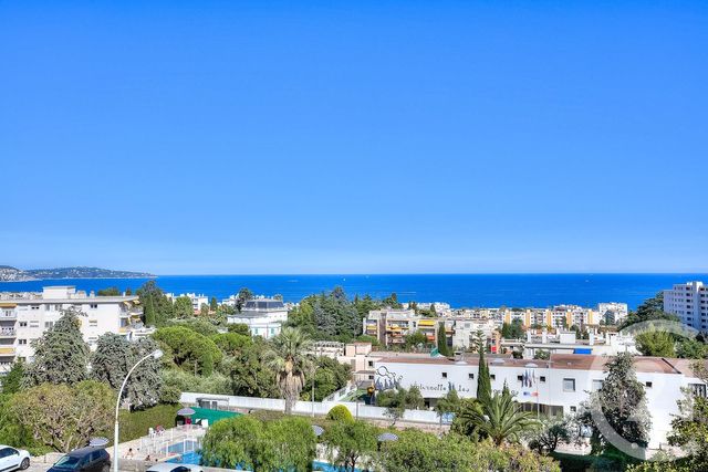 Afficher la photo en grand Appartement F4 à vendre - 4 pièces - 85.0 m2 - NICE - 06 - PROVENCE-ALPES-COTE-D-AZUR - Century 21 Cbs Immobilier