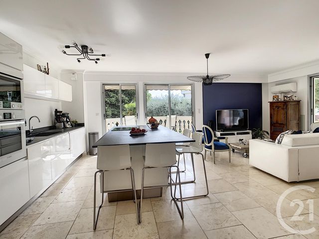 Appartement F4 à vendre - 4 pièces - 97.0 m2 - CAGNES SUR MER - 06 - PROVENCE-ALPES-COTE-D-AZUR - Century 21 Cbs Immobilier Appartement F4 à vendre - 4 pièces - 97.0 m2 - CAGNES SUR MER - 06 - PROVENCE-ALPES-COTE-D-AZUR - Century 21 Cbs Immobilier