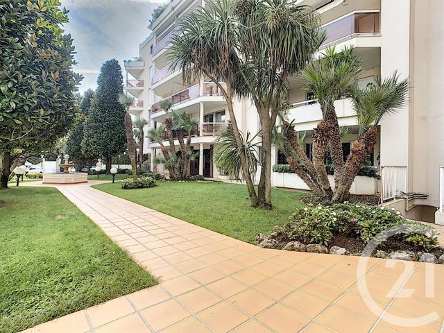 Appartement F4 à vendre - 4 pièces - 97.0 m2 - CAGNES SUR MER - 06 - PROVENCE-ALPES-COTE-D-AZUR - Century 21 Cbs Immobilier Appartement F4 à vendre - 4 pièces - 97.0 m2 - CAGNES SUR MER - 06 - PROVENCE-ALPES-COTE-D-AZUR - Century 21 Cbs Immobilier