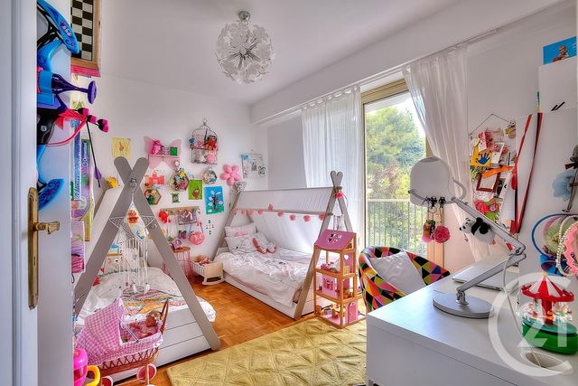 Afficher la photo en grand Appartement F3 à vendre - 3 pièces - 78.0 m2 - NICE - 06 - PROVENCE-ALPES-COTE-D-AZUR - Century 21 Cbs Immobilier