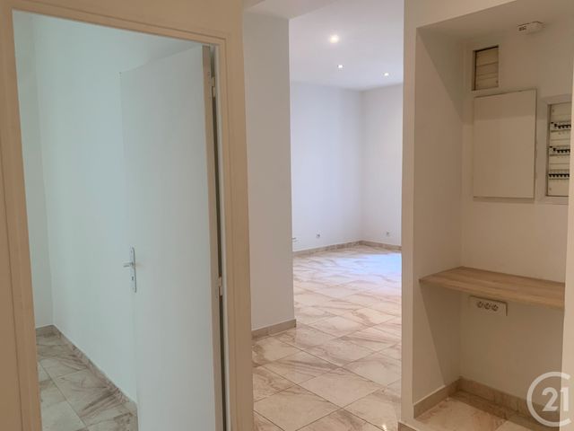 Appartement F2 à louer - 2 pièces - 52.0 m2 - NICE - 06 - PROVENCE-ALPES-COTE-D-AZUR - Century 21 Cbs Immobilier Appartement F2 à louer - 2 pièces - 52.0 m2 - NICE - 06 - PROVENCE-ALPES-COTE-D-AZUR - Century 21 Cbs Immobilier