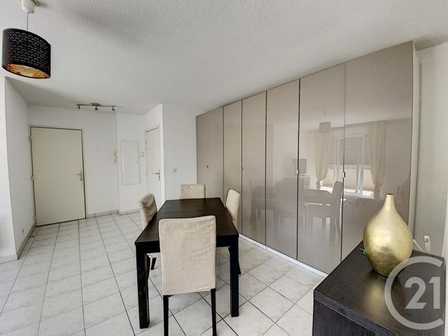 Afficher la photo en grand Appartement F3 à vendre - 3 pièces - 68.25 m2 - 06 - PROVENCE-ALPES-COTE-D-AZUR - Century 21 Cbs Immobilier