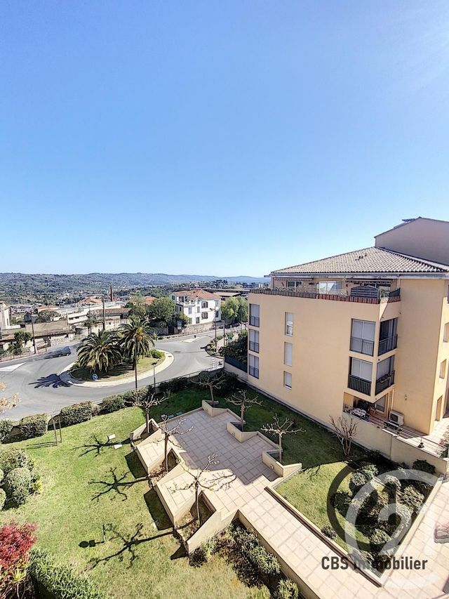 Afficher la photo en grand Appartement F3 à vendre - 3 pièces - 68.25 m2 - 06 - PROVENCE-ALPES-COTE-D-AZUR - Century 21 Cbs Immobilier