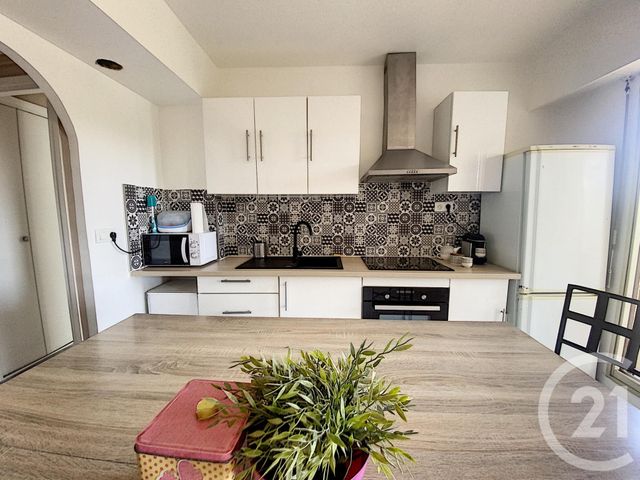 Afficher la photo en grand Appartement F2 à vendre - 2 pièces - 53.4 m2 - NICE - 06 - PROVENCE-ALPES-COTE-D-AZUR - Century 21 Cbs Immobilier