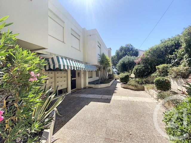 Afficher la photo en grand Appartement F2 à vendre - 2 pièces - 53.4 m2 - NICE - 06 - PROVENCE-ALPES-COTE-D-AZUR - Century 21 Cbs Immobilier