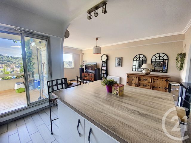Afficher la photo en grand Appartement F2 à vendre - 2 pièces - 53.4 m2 - NICE - 06 - PROVENCE-ALPES-COTE-D-AZUR - Century 21 Cbs Immobilier