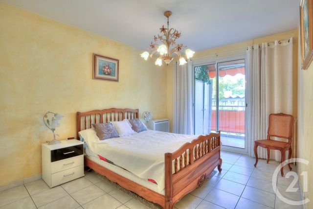 Afficher la photo en grand appartement à vendre - 3 pièces - 71.0 m2 - NICE - 06 - PROVENCE-ALPES-COTE-D-AZUR - Century 21 Cbs Immobilier