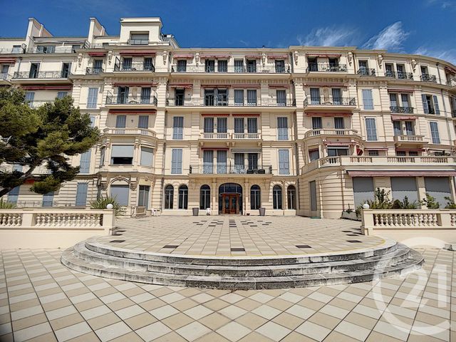 Appartement F3 à vendre - 3 pièces - 90.0 m2 - ROQUEBRUNE CAP MARTIN - 06 - PROVENCE-ALPES-COTE-D-AZUR - Century 21 Cbs Immobilier Appartement F3 à vendre - 3 pièces - 90.0 m2 - ROQUEBRUNE CAP MARTIN - 06 - PROVENCE-ALPES-COTE-D-AZUR - Century 21 Cbs Immobilier