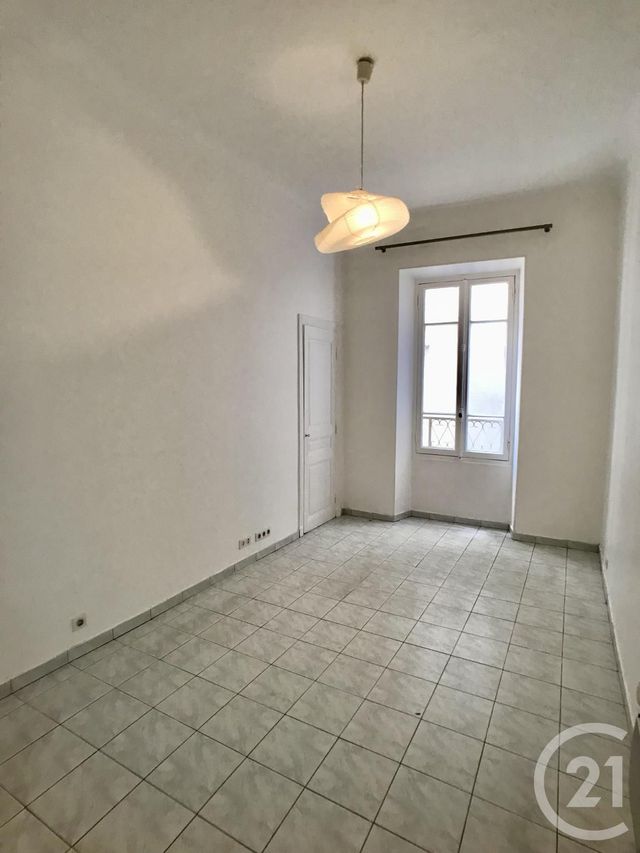 Afficher la photo en grand Appartement F2 à vendre - 2 pièces - 54.8 m2 - NICE - 06 - PROVENCE-ALPES-COTE-D-AZUR - Century 21 Cbs Immobilier