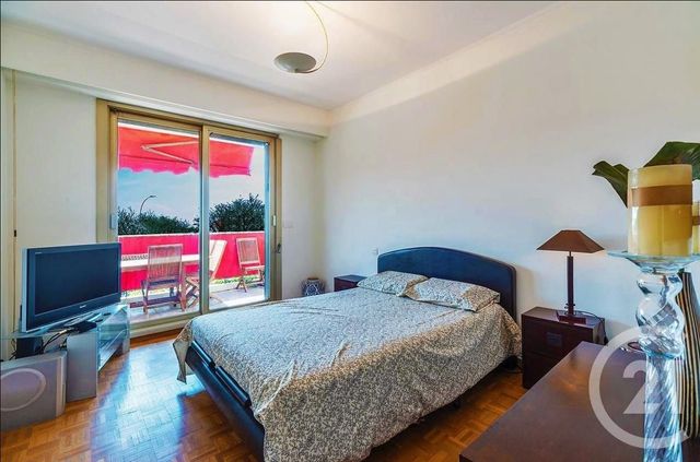 Afficher la photo en grand Appartement F3 à vendre - 3 pièces - 78.0 m2 - NICE - 06 - PROVENCE-ALPES-COTE-D-AZUR - Century 21 Cbs Immobilier