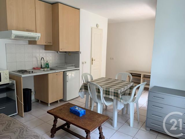 Afficher la photo en grand Appartement F1 à louer - 1 pièce - 22.52 m2 - NICE - 06 - PROVENCE-ALPES-COTE-D-AZUR - Century 21 Cbs Immobilier