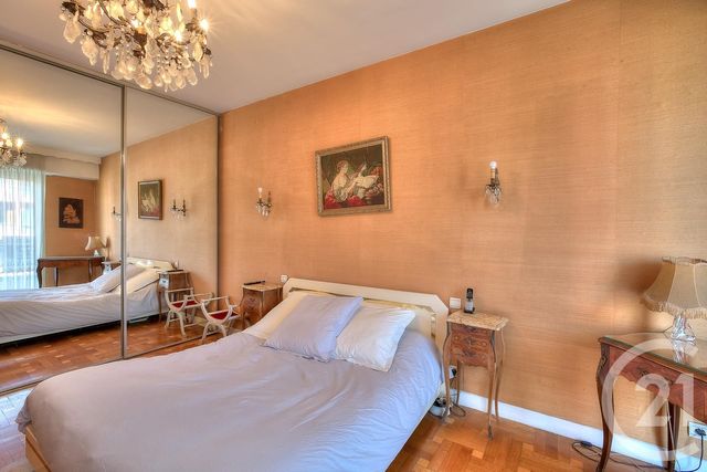 Afficher la photo en grand Appartement F3 à vendre - 3 pièces - 75.49 m2 - NICE - 06 - PROVENCE-ALPES-COTE-D-AZUR - Century 21 Cbs Immobilier