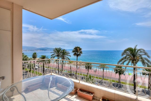Afficher la photo en grand Appartement F3 à vendre - 3 pièces - 75.49 m2 - NICE - 06 - PROVENCE-ALPES-COTE-D-AZUR - Century 21 Cbs Immobilier