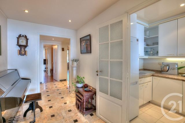 Afficher la photo en grand Appartement F3 à vendre - 3 pièces - 75.49 m2 - NICE - 06 - PROVENCE-ALPES-COTE-D-AZUR - Century 21 Cbs Immobilier
