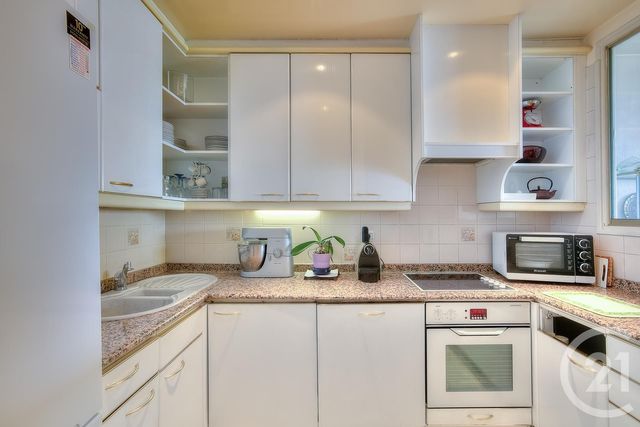 Afficher la photo en grand Appartement F3 à vendre - 3 pièces - 75.49 m2 - NICE - 06 - PROVENCE-ALPES-COTE-D-AZUR - Century 21 Cbs Immobilier
