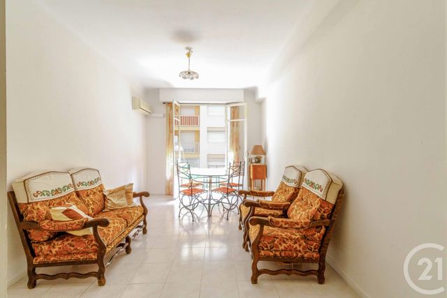 Afficher la photo en grand Appartement F2 à vendre - 2 pièces - 53.0 m2 - NICE - 06 - PROVENCE-ALPES-COTE-D-AZUR - Century 21 Cbs Immobilier