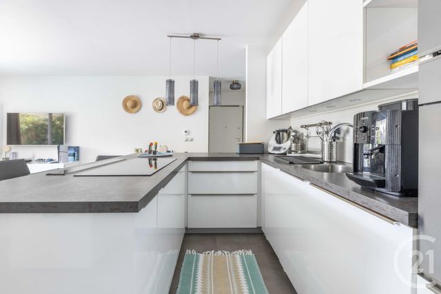 Appartement F3 à vendre - 3 pièces - 71.0 m2 - NICE - 06 - PROVENCE-ALPES-COTE-D-AZUR - Century 21 Cbs Immobilier