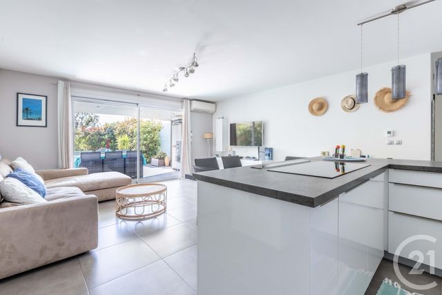 Appartement F3 à vendre - 3 pièces - 71.0 m2 - NICE - 06 - PROVENCE-ALPES-COTE-D-AZUR - Century 21 Cbs Immobilier