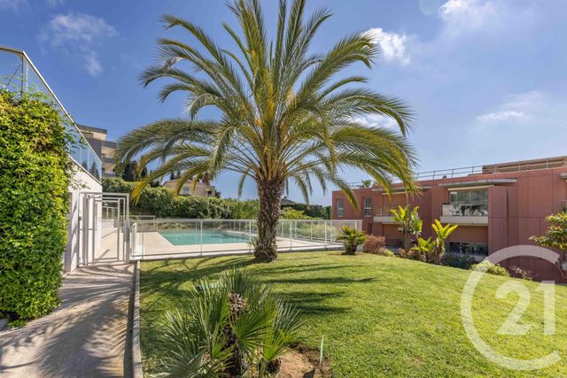 Appartement F3 à vendre - 3 pièces - 71.0 m2 - NICE - 06 - PROVENCE-ALPES-COTE-D-AZUR - Century 21 Cbs Immobilier