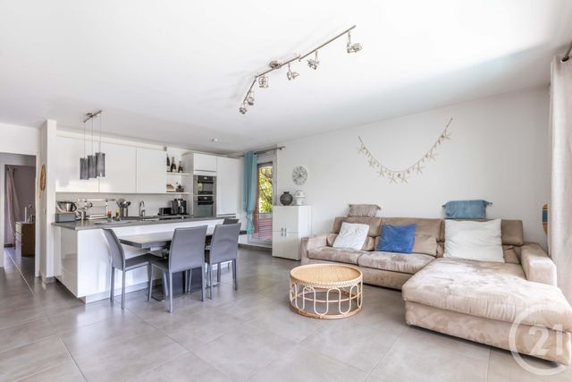Appartement F3 à vendre - 3 pièces - 71.0 m2 - NICE - 06 - PROVENCE-ALPES-COTE-D-AZUR - Century 21 Cbs Immobilier