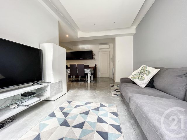 appartement à louer - 3 pièces - 53.0 m2 - NICE - 06 - PROVENCE-ALPES-COTE-D-AZUR - Century 21 Cbs Immobilier