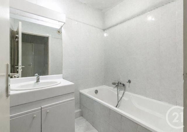 Appartement F2 à vendre - 2 pièces - 59.72 m2 - NICE - 06 - PROVENCE-ALPES-COTE-D-AZUR - Century 21 Cbs Immobilier