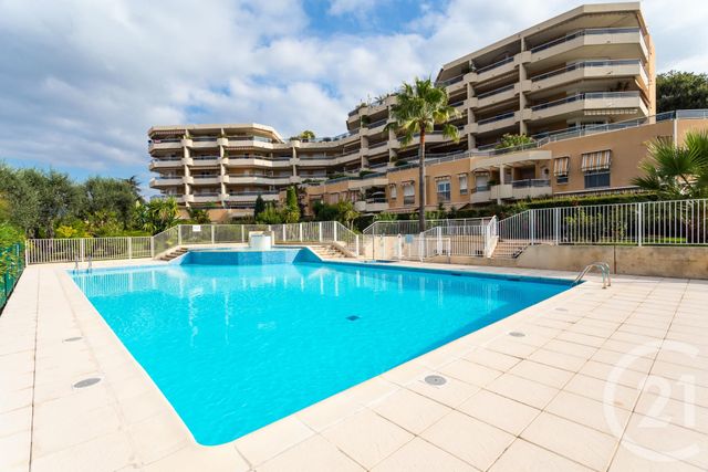 Appartement F2 à vendre - 2 pièces - 59.72 m2 - NICE - 06 - PROVENCE-ALPES-COTE-D-AZUR - Century 21 Cbs Immobilier