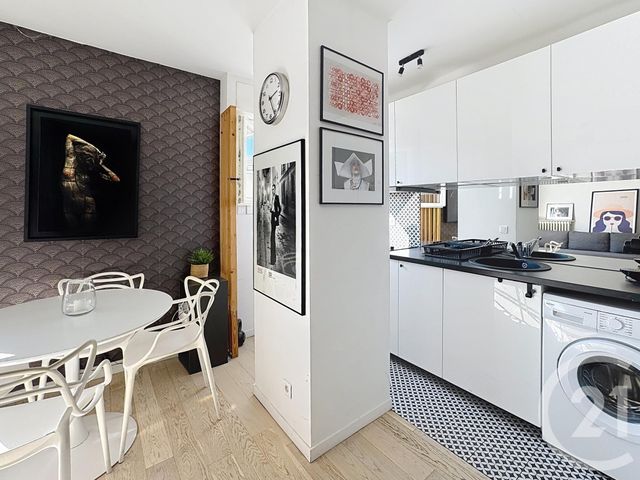 Afficher la photo en grand Appartement T1 à vendre - 1 pièce - 28.0 m2 - NICE - 06 - PROVENCE-ALPES-COTE-D-AZUR - Century 21 Cbs Immobilier