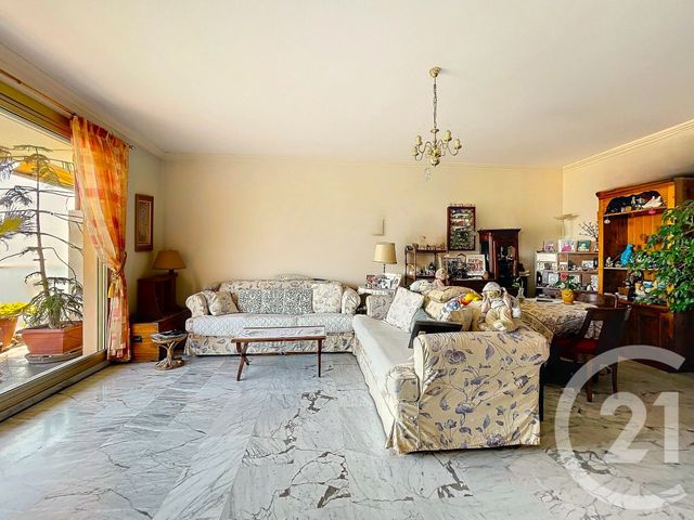 Afficher la photo en grand Appartement F4 à vendre - 4 pièces - 98.41 m2 - NICE - 06 - PROVENCE-ALPES-COTE-D-AZUR - Century 21 Cbs Immobilier