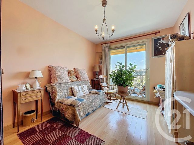 Afficher la photo en grand Appartement F4 à vendre - 4 pièces - 98.41 m2 - NICE - 06 - PROVENCE-ALPES-COTE-D-AZUR - Century 21 Cbs Immobilier
