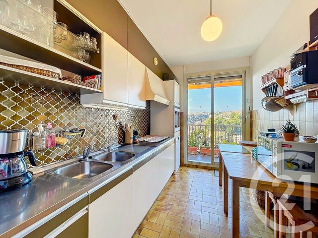 Afficher la photo en grand Appartement F4 à vendre - 4 pièces - 98.41 m2 - NICE - 06 - PROVENCE-ALPES-COTE-D-AZUR - Century 21 Cbs Immobilier