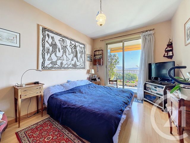 Afficher la photo en grand Appartement F4 à vendre - 4 pièces - 98.41 m2 - NICE - 06 - PROVENCE-ALPES-COTE-D-AZUR - Century 21 Cbs Immobilier