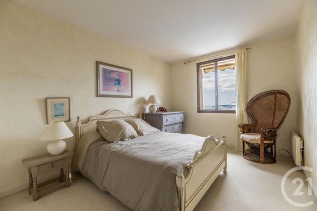 maison à vendre - 5 pièces - 137.75 m2 - VILLENEUVE LOUBET - 06 - PROVENCE-ALPES-COTE-D-AZUR - Century 21 Cbs Immobilier