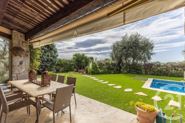 maison à vendre - 5 pièces - 137.75 m2 - VILLENEUVE LOUBET - 06 - PROVENCE-ALPES-COTE-D-AZUR - Century 21 Cbs Immobilier