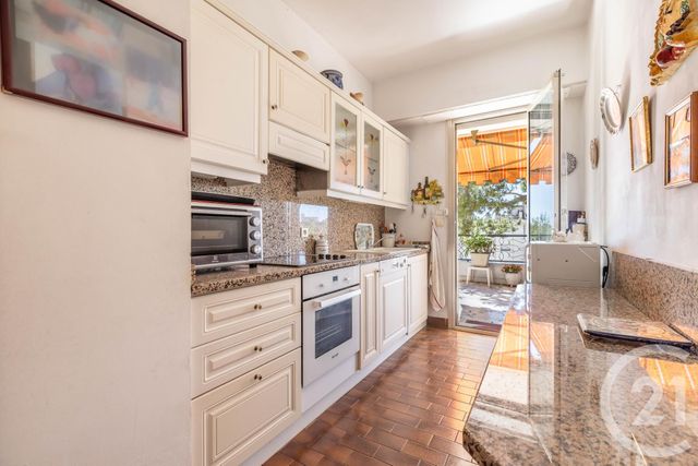 Appartement F2 à vendre - 2 pièces - 71.52 m2 - NICE - 06 - PROVENCE-ALPES-COTE-D-AZUR - Century 21 Cbs Immobilier