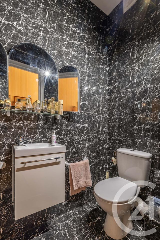 Appartement F2 à vendre - 2 pièces - 71.52 m2 - NICE - 06 - PROVENCE-ALPES-COTE-D-AZUR - Century 21 Cbs Immobilier