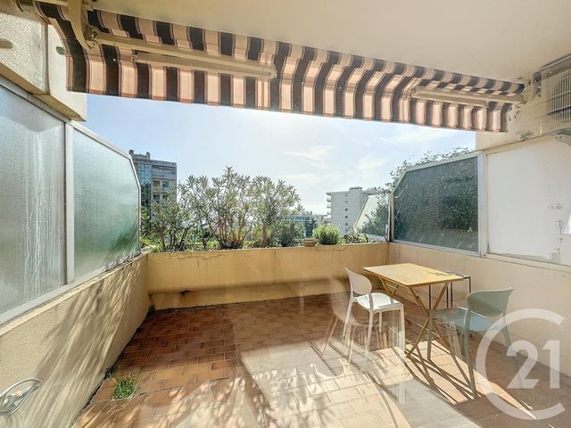 Appartement Studio à louer - 1 pièce - 32.0 m2 - NICE - 06 - PROVENCE-ALPES-COTE-D-AZUR - Century 21 Cbs Immobilier