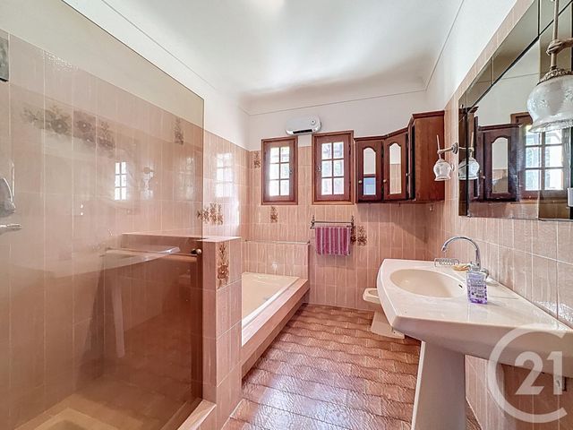 maison à vendre - 11 pièces - 240.0 m2 - TOUDON - 06 - PROVENCE-ALPES-COTE-D-AZUR - Century 21 Cbs Immobilier