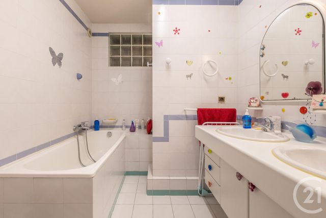 Appartement F6 à vendre - 6 pièces - 134.34 m2 - BEAUSOLEIL - 06 - PROVENCE-ALPES-COTE-D-AZUR - Century 21 Cbs Immobilier