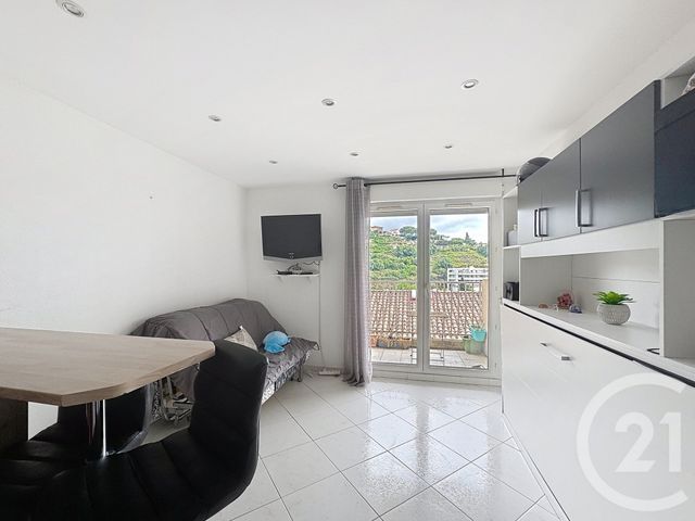 Appartement Studio à louer NICE