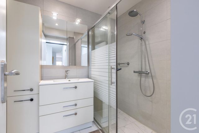 Appartement F2 à vendre - 2 pièces - 54.18 m2 - CANNES - 06 - PROVENCE-ALPES-COTE-D-AZUR - Century 21 Cbs Immobilier