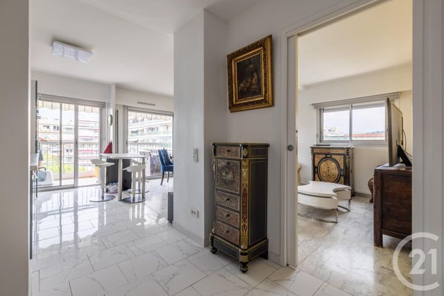 Appartement F2 à vendre - 2 pièces - 54.18 m2 - CANNES - 06 - PROVENCE-ALPES-COTE-D-AZUR - Century 21 Cbs Immobilier