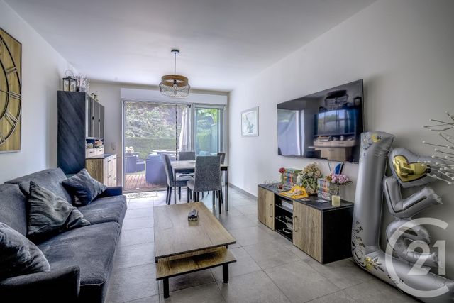 Appartement F3 à vendre - 3 pièces - 64.1 m2 - NICE - 06 - PROVENCE-ALPES-COTE-D-AZUR - Century 21 Cbs Immobilier