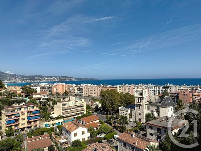Afficher la photo en grand Appartement F3 à vendre - 3 pièces - 74.84 m2 - NICE - 06 - PROVENCE-ALPES-COTE-D-AZUR - Century 21 Cbs Immobilier