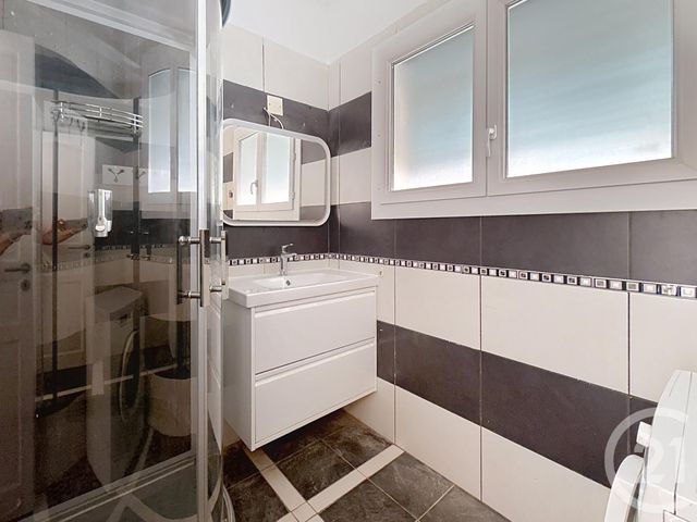 Afficher la photo en grand Appartement F3 à vendre - 3 pièces - 74.84 m2 - NICE - 06 - PROVENCE-ALPES-COTE-D-AZUR - Century 21 Cbs Immobilier