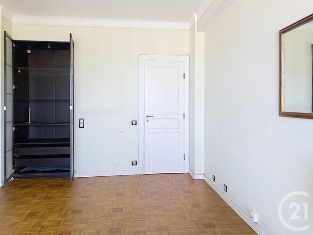 Afficher la photo en grand Appartement F3 à vendre - 3 pièces - 74.84 m2 - NICE - 06 - PROVENCE-ALPES-COTE-D-AZUR - Century 21 Cbs Immobilier