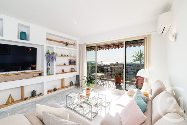 Afficher la photo en grand Appartement F3 à vendre - 3 pièces - 77.59 m2 - NICE - 06 - PROVENCE-ALPES-COTE-D-AZUR - Century 21 Cbs Immobilier