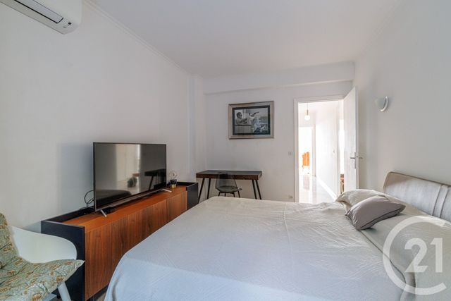 Afficher la photo en grand Appartement F3 à vendre - 3 pièces - 77.59 m2 - NICE - 06 - PROVENCE-ALPES-COTE-D-AZUR - Century 21 Cbs Immobilier