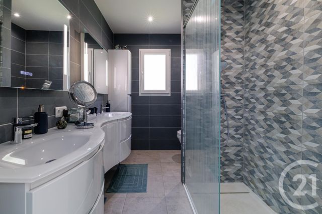 maison à vendre - 6 pièces - 168.55 m2 - NICE - 06 - PROVENCE-ALPES-COTE-D-AZUR - Century 21 Cbs Immobilier